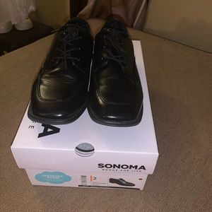 Boys black dress shoes size 2